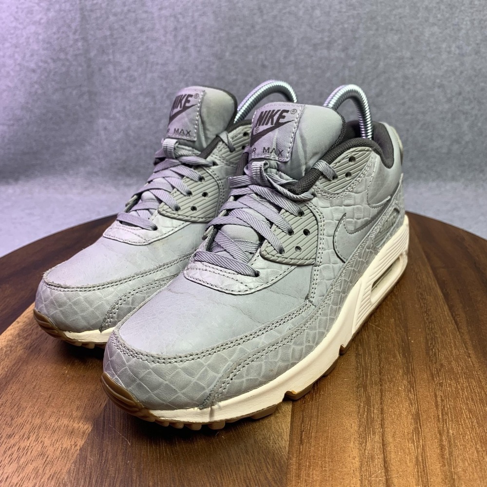 Nike Air Max 90 Shoes Womens Size 7 Gray Leather Snake Print Sneakers 443817-011